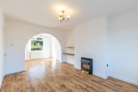 3 bedroom Semi-detached house to let in Sandway, Cross Gates, Leeds, LS15