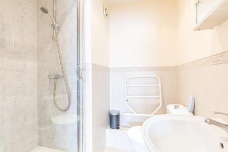 2 bedroom Flat to let in Mertensia House, 77a Mabgate, Leeds, LS9
