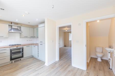 3 bedroom Town house to let in Brandon Close, Shadwell, Leeds, LS17