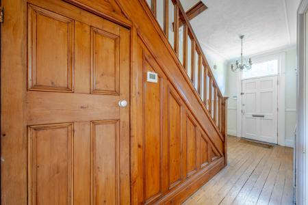 5 bedroom Terraced House for sale in Potternewton Lane, Chapel Allerton, Leeds, LS7