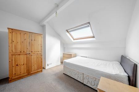 5 bedroom Terraced House for sale in Potternewton Lane, Chapel Allerton, Leeds, LS7