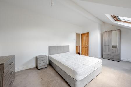 5 bedroom Terraced House for sale in Potternewton Lane, Chapel Allerton, Leeds, LS7