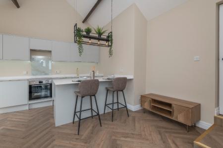 2 bedroom Flat to let in St Thomas House, St Thomas Row, Leeds, LS2