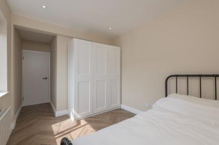 2 bedroom Flat to let in St Thomas House, St Thomas Row, Leeds, LS2