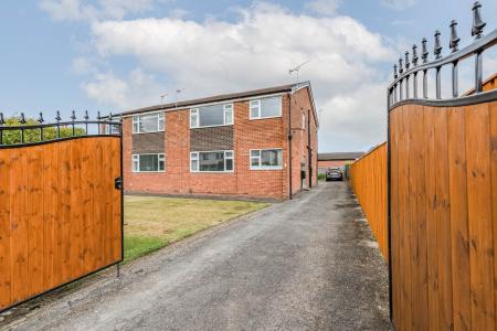 Gosnay House, Bideford Avenue, Roundhay, Leeds, LS8
