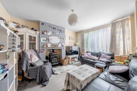 3 bedroom Semi-detached house for sale in Foxwood Rise, Oakwood, Leeds, LS8