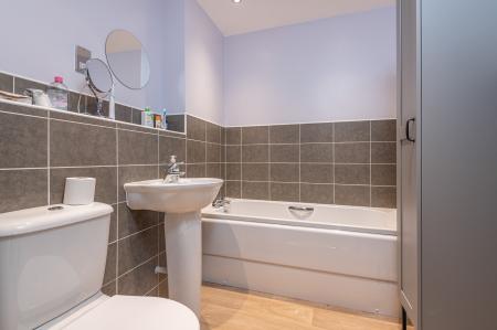 2 bedroom Flat to let in Aragon Court, 252 Stainbeck Lane, Leeds, LS7