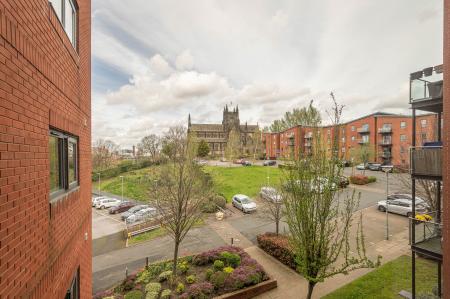 2 bedroom Flat to let in Bouverie Court, Leeds, LS9