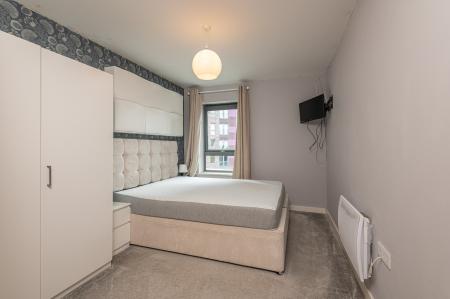 2 bedroom Flat to let in Bouverie Court, Leeds, LS9