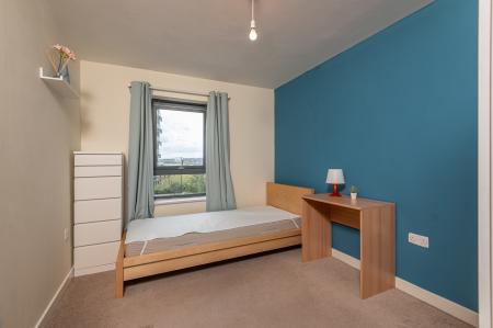 2 bedroom Flat to let in Bouverie Court, Leeds, LS9