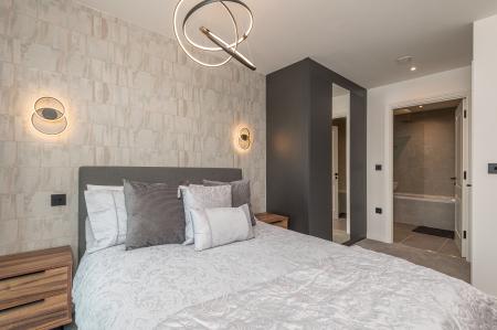 2 bedroom Flat to let in Springwell Gardens, Whitehall Road, Leeds, LS12