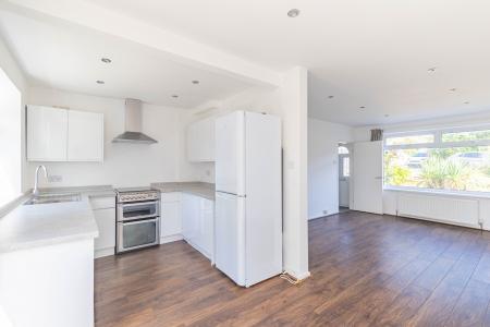 3 bedroom End of terrace house to let in Norfolk Close, Chapel Allerton, Leeds, LS7