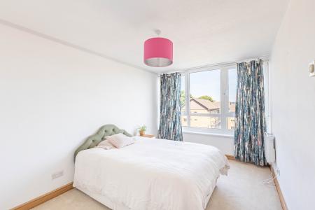 2 bedroom Flat to let in Ingledew Court, Alwoodley, Leeds, LS17