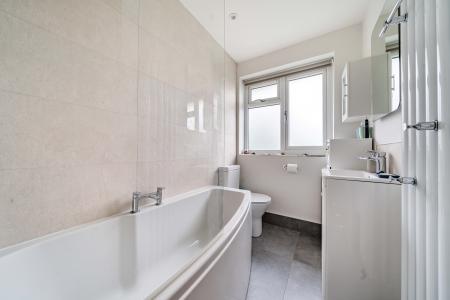 2 bedroom Terraced House to let in Sandfield Garth, Meanwood, Leeds, LS6