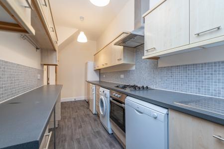 4 bedroom Terraced House to let in Roman Grove, Roundhay, Leeds, LS8