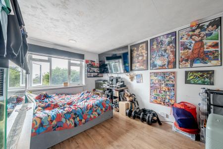 4 bedroom Semi-detached house for sale in Gledhow Park Avenue, Chapel Allerton, Leeds, LS7