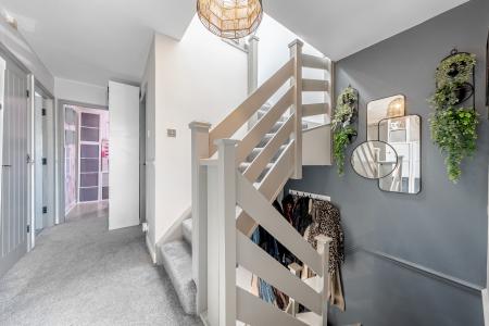 4 bedroom Semi-detached house for sale in Heathercroft, Chapel Allerton, Leeds, LS7