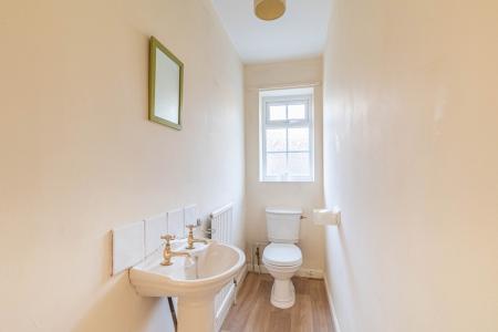 4 bedroom Detached house for sale in Oakwood Rise, Oakwood, Leeds, LS8