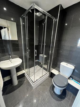 2 bedroom Flat to let in Fenton Place, Middleton, Leeds, LS10