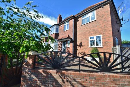 1 bedroom House share to let in Roxholme Road, Chapel Allerton, Leeds, LS7