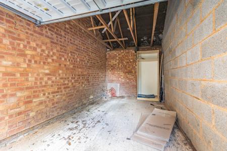 2 bedroom Terraced House to let in Allerton Grange Croft, Leeds, LS8
