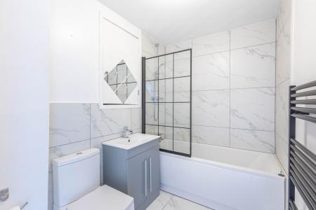 2 bedroom Terraced House to let in Allerton Grange Croft, Leeds, LS8