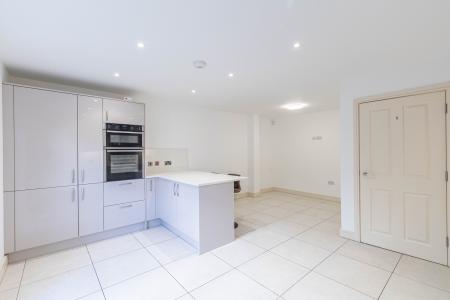 3 bedroom Semi-detached house to let in Mansion Gate Court, Mansion Gate, Chapel Allerton, Leeds, LS7