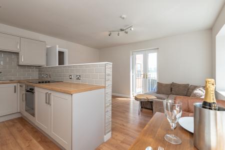 2 bedroom Flat to let in St Thomas Row, Leeds, LS2