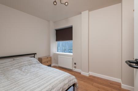 2 bedroom Flat to let in St Thomas Row, Leeds, LS2