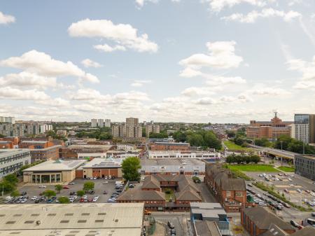 2 bedroom Flat to let in St Thomas Row, Leeds, LS2