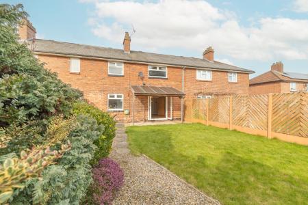 3 bedroom Terraced House to let in Potternewton Avenue, Leeds, LS7
