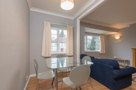 2 bedroom Flat to let in Sandringham Drive, Moortown, Leeds, LS17