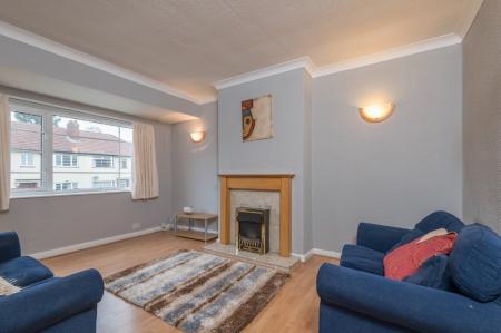 2 bedroom Flat to let in Sandringham Drive, Moortown, Leeds, LS17