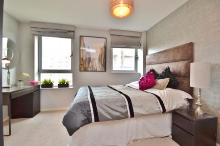 2 bedroom Flat to let in City Island, Gotts Road, Leeds, LS12