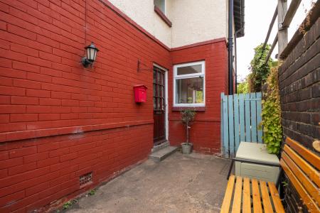 3 bedroom Semi-detached house for sale in Roxholme Terrace, Chapel Allerton, Leeds, LS7
