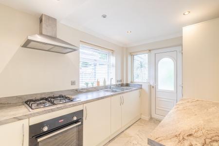3 bedroom Semi-detached house to let in Linton Drive, Alwoodley, Leeds, LS17