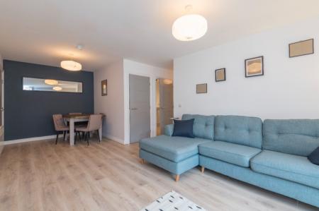 2 bedroom Flat to let in Mansion View, 16 Harehills Lane, Chapel Allerton, Leeds, LS7