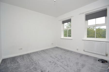 4 bedroom Town house to let in Mansion Gate, Chapel Allerton, Leeds, LS7