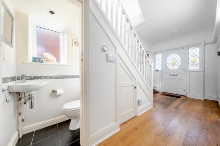 5 bedroom Semi-detached house for sale in Sandhill Oval, Alwoodley, Leeds, LS17