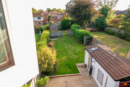 5 bedroom Semi-detached house for sale in Sandhill Oval, Alwoodley, Leeds, LS17