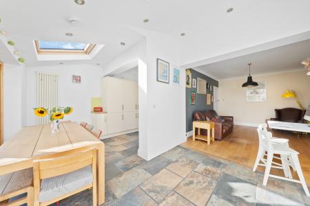 5 bedroom Semi-detached house for sale in Sandhill Oval, Alwoodley, Leeds, LS17