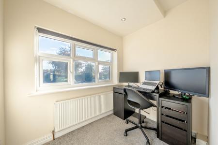 5 bedroom Semi-detached house for sale in Sandhill Oval, Alwoodley, Leeds, LS17