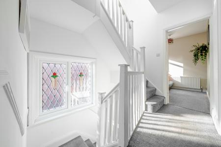 5 bedroom Semi-detached house for sale in Sandhill Oval, Alwoodley, Leeds, LS17
