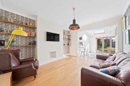 5 bedroom Semi-detached house for sale in Sandhill Oval, Alwoodley, Leeds, LS17