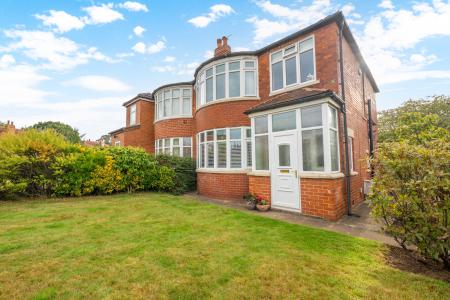 Kingswood Grove, Roundhay, Leeds, LS8