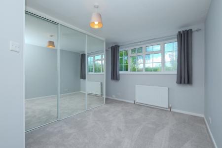 2 bedroom Flat to let in Nursery Lane, Alwoodley, Leeds, LS17