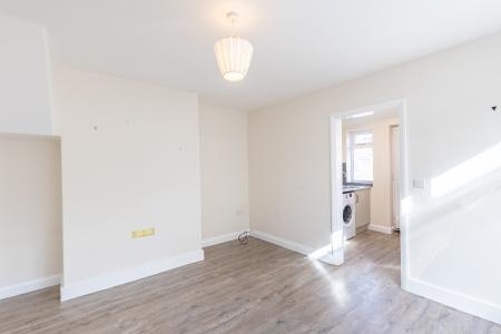 3 bedroom Semi-detached house for sale in Green View, Meanwood, Leeds, LS6