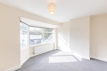 3 bedroom Semi-detached house for sale in Green View, Meanwood, Leeds, LS6