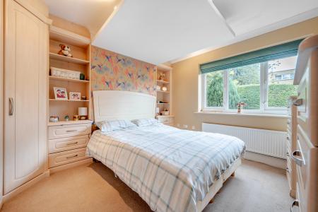 3 bedroom Duplex for sale in 5 Spen Road, West Park, Leeds, LS16