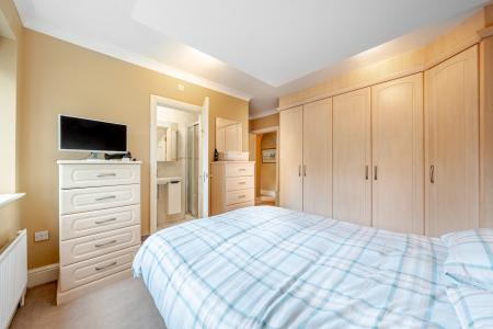 3 bedroom Duplex for sale in 5 Spen Road, West Park, Leeds, LS16